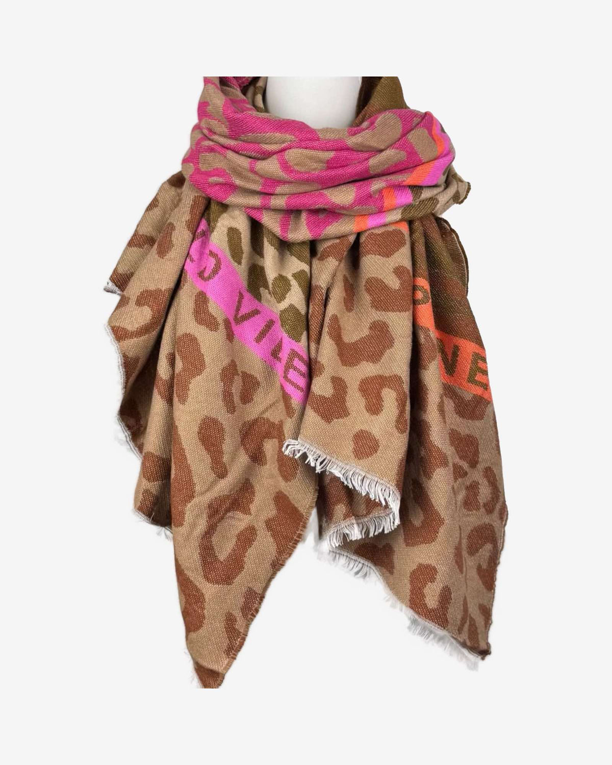 Warmer Damen Schal mit Leo-Muster – weich & kuschelig
