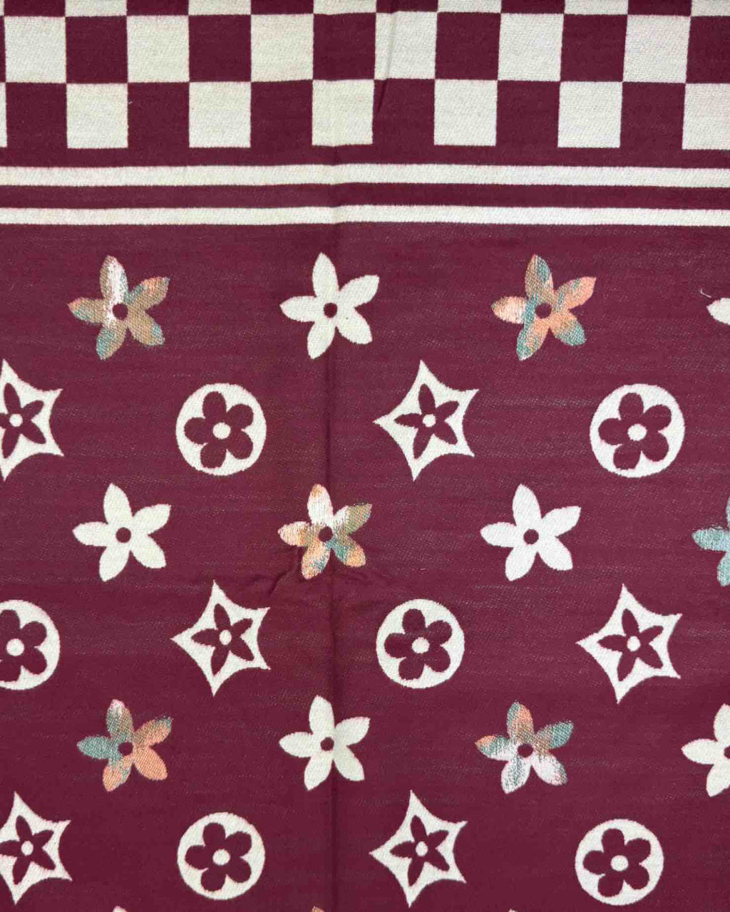 Warmer Damen Schal mit Blumen MiPrint – weich & kuschelig